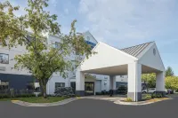 Fairfield Inn & Suites Grand Rapids Hotels in Grand Rapids