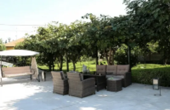 Paradeisos Residence Sas