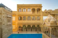 Hotel Grand Khalifa - piscine