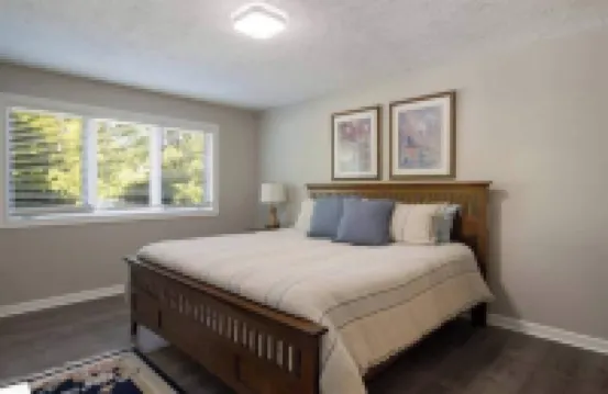 2BR Escape Torch Lake Views Golf 755 Hotels in 