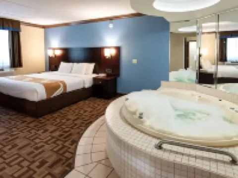 ควอลิตี้ อินน์แอนด์สวีทส์ เควกเกอร์ทาวน์ - แอลเลนทาวน์ โรงแรมในBucks County