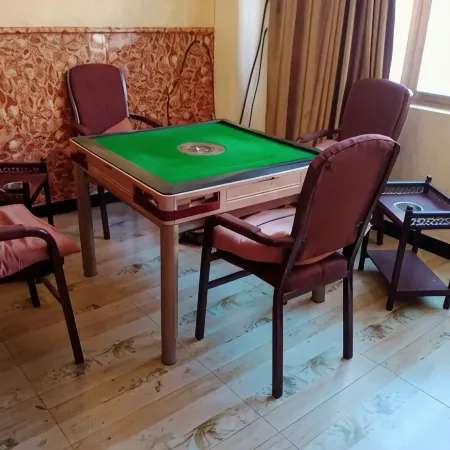 Yijun Business Hotel