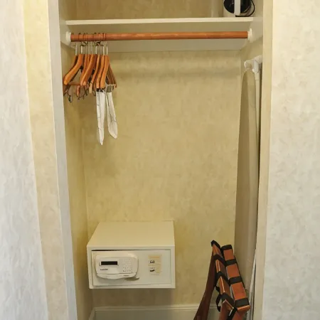 Cow Hollow Inn and Suites Отели рядом с достопримечательностью «Форт Мейсон»