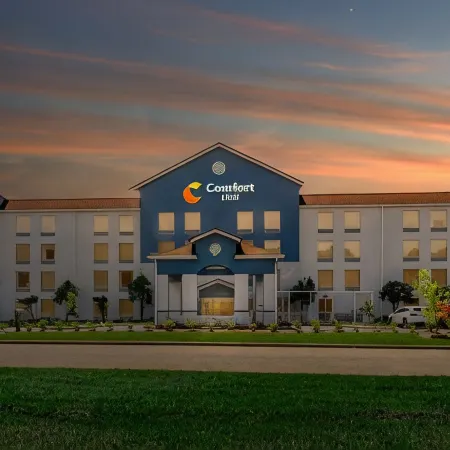Baymont by Wyndham Conroe