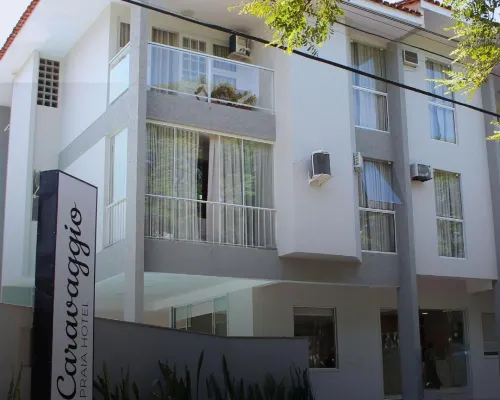Caravaggio Praia Hotel Hotels near Daniela