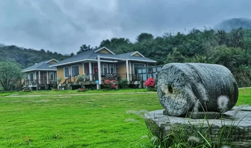 Luoshan Jilong Village Taoyuan Residence