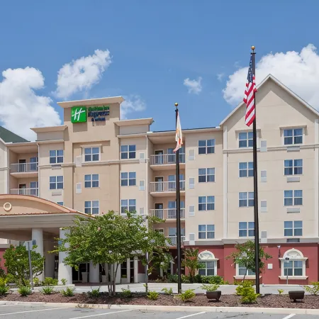 Holiday Inn Express & Suites LAKELAND NORTH - I-4 by IHG