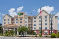 Holiday Inn Express & Suites LAKELAND NORTH - I-4 by IHG