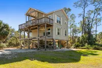 The Floridian, Old Florida Charm with Modern Comfort - 4-Star