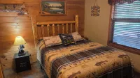 Cabin on a private lake near ATV trails