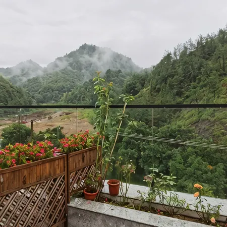 Houshan Courtyard