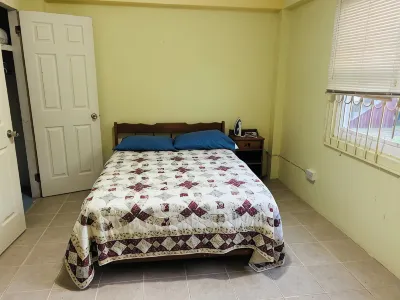 3-bedroom apartment in lovely Portsmouth with WiFi Hôtels à : 