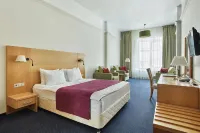 Biznes Hotel Evraziya - 3-Star