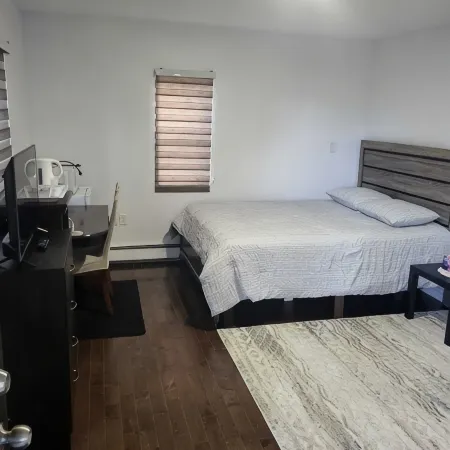 Enjoy PEI , Water front friendly studio