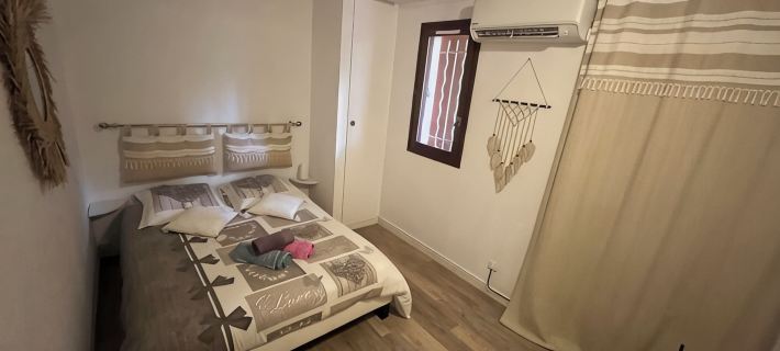 Superb  Air-Conditioned Apartment with Sea View and Swimming Pool in Sainte-Maxime Hotels in Sainte-Maxime