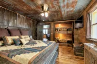 Traveler Suite – Rustic 2 Bed, 2 Bath Apt, King Beds! โรงแรมใน