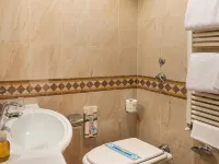 Lancaster Hotel Отели рядом с достопримечательностью «Небоскреб Allianz Tower»
