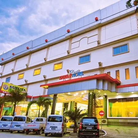 Rocky Plaza Hotel Padang