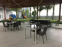 Almas Puteri Harbour Nusajaya Suite Room Exclusive Room 5 Min to Legoaland by HomeSpace - Parking