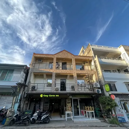 Cozy Coron Inn