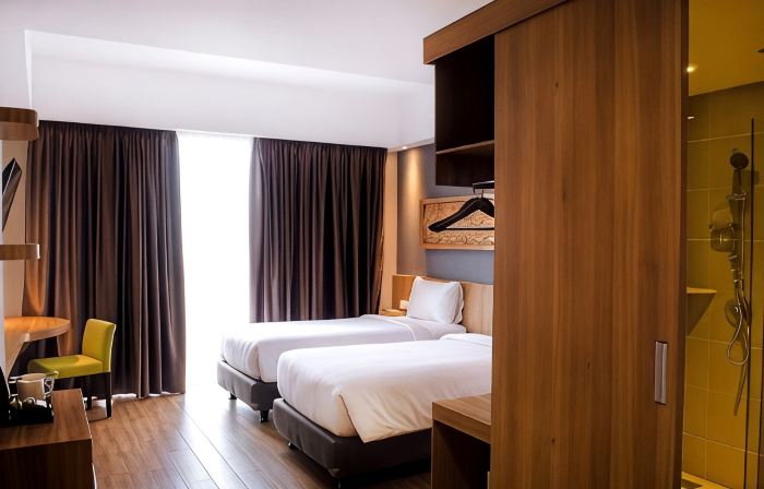 Ayola First Point Hotel