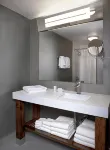 Courtyard Toronto Downtown - 3-Star