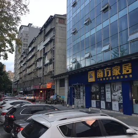 Huayue Oriental Hotel