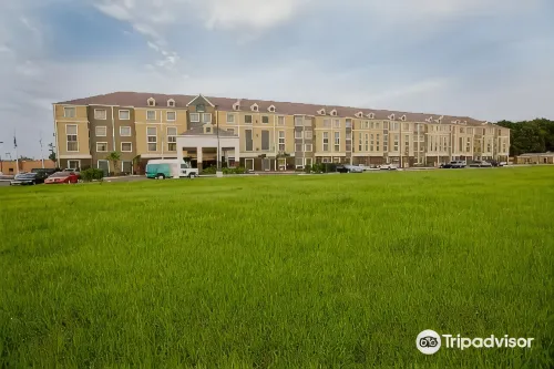 Homewood Suites by Hilton Lafayette-Airport