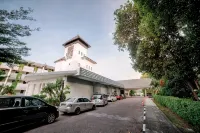 Tunamaya Beach & Spa Resort Desaru - parking
