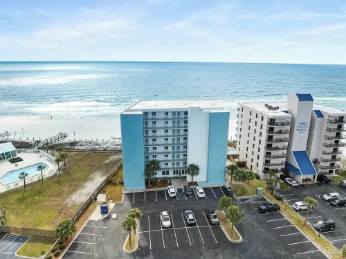 STUNNING 4TH FLOOR GULF FRONT CORNER UNIT with bunk beds - Beach