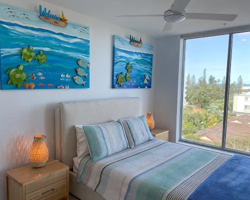 NEW BEACH Luxury 3B 2B unit - Ocean Views!  250m to Buddina Beach! Hotels in Buddina