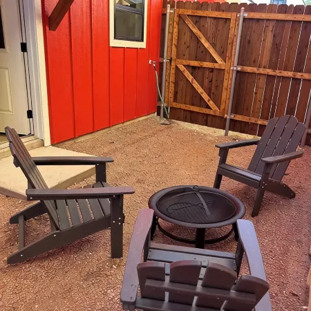 Pet friendly Holiday by the Concho Red