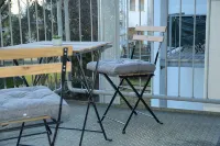Balcony in the center, Netflix & free coffee/tea