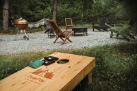 Cozy A-Frame Cottage, Peaceful Location, Hot Tub, Fire Pit, King Bed, Near Dells