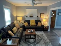 1000 Islands Home with River View and Close Proximity to Antique Boat Museum - Wifi