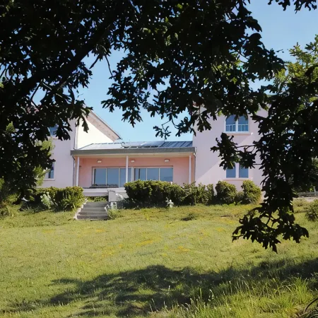 Villa la Vigie: a century of vacations. Proximity, calm and sea view.