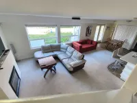 Spacious 2-Bedroom Suite Near Cultus Lake with Private Entrance & Patio - 2-Star