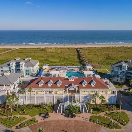 Amazing Beach Views from Porch/Beach Walk over Steps Away/2 Pools & 2 Hot Tubs