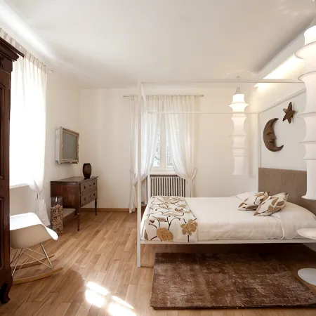 Luxury &  Chic Rental Villa Lake Garda Lazise. Lake view and swimming pool