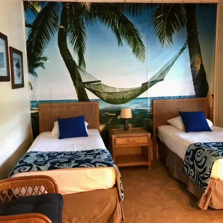 2/2 BEACH FRONT RESORT-AC-Poipu Bch, Kiahuna-Garden View, Pool/Gym/Courts