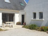 Detached Twin Villas 100m from the Sea in Trégunc 트레건크 호텔