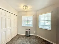 Charming 3-bedroom house with Private Pool and HOT TUB in lovely Gainesville - 4-Sterne