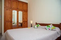 Authentic Mauritian Lifestyle Located on the beach - Bungalow