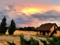 AFFORDABLE Glorified Basecamp -"The Bird House" Hotels in Pray
