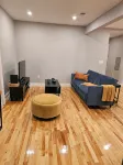 Deluxe Aparment Spacious 3-bedroom apartment with WiFi, AC in nice Elizabeth