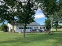 Clean, spacious, tastefully decorated 3 bedroom 2 bathroom Luxury Penthouse Apt Hotel di Escanaba