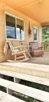 Cozy Cabin in Kettle Valley
