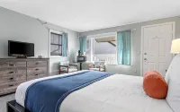 The Lighthouse Inn & Suites