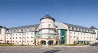 Drayton Manor Hotel - ที่มีบาร์