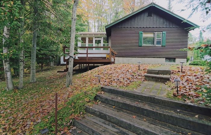 Peaceful Higgins Lake Retreat